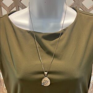 Elegant Silver Pendant Necklace